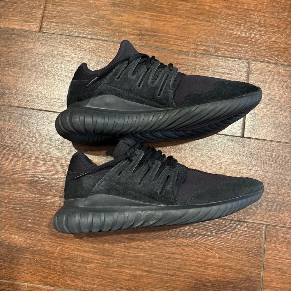 Black Adidas Sneakers